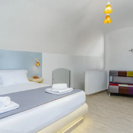 Bed & Breakfast Adamantios & *